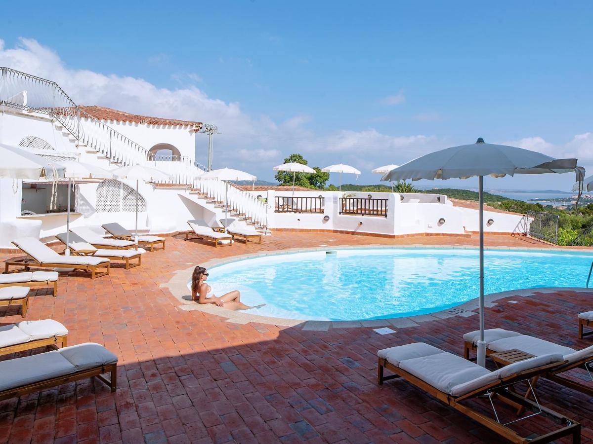 Hotel Pedra Santa Baja Sardinia Exterior photo