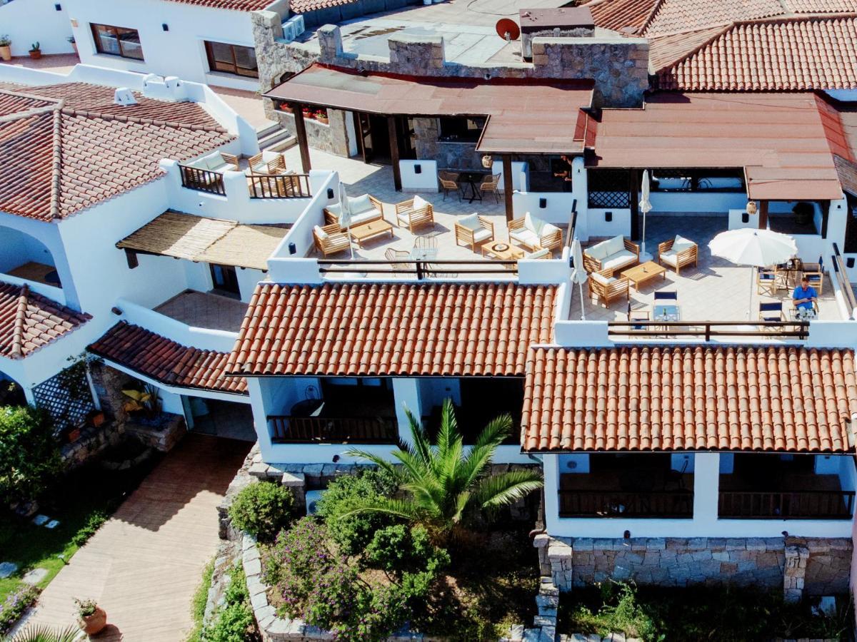Hotel Pedra Santa Baja Sardinia Exterior photo